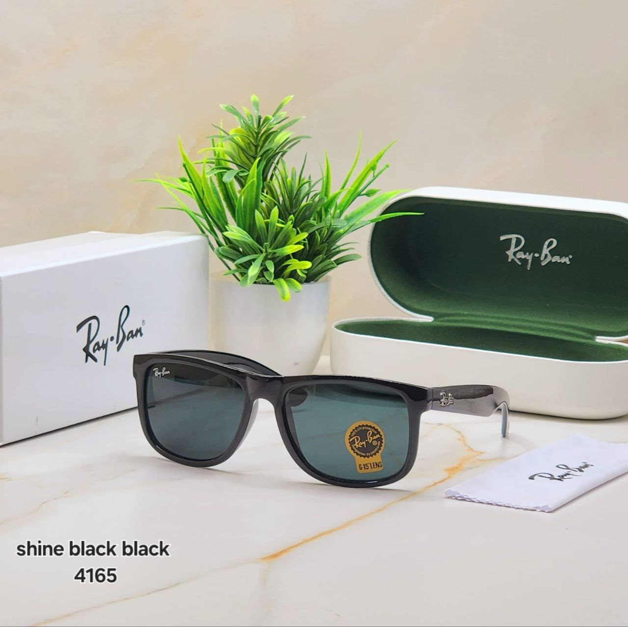 Latest Fancy All Season Special Ray Ban RB Wayfarer Trending Hot Favorite Fashionable Sunglass For Unisex.
