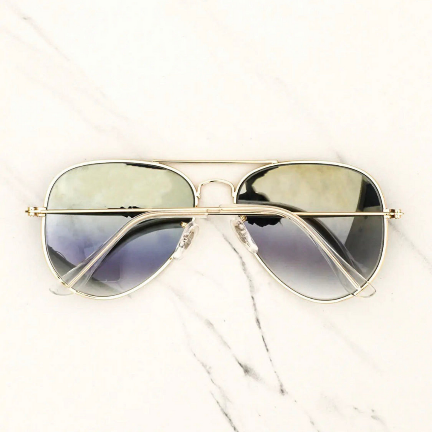 RAY-BAN Blue Shaded & Gold 3026 Aviator Causal Latest Sunglass For Unisex.