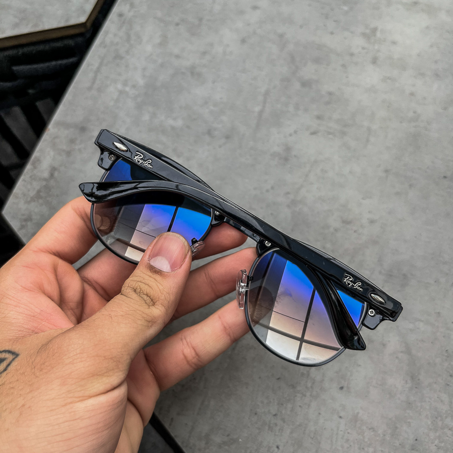 RAY-BAN New Stylish Blue Shaded & Black 3016 Sunglass For Unisex