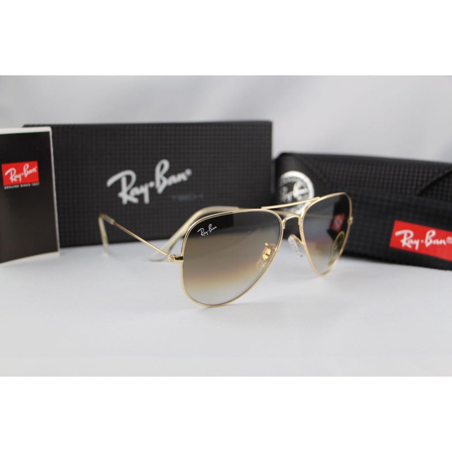 Top Trendy Hot Favorite All Season Special Vintage Ray Ban Fancy Sunglass For Daily Causal Evergreen UV Protected For Unisex.