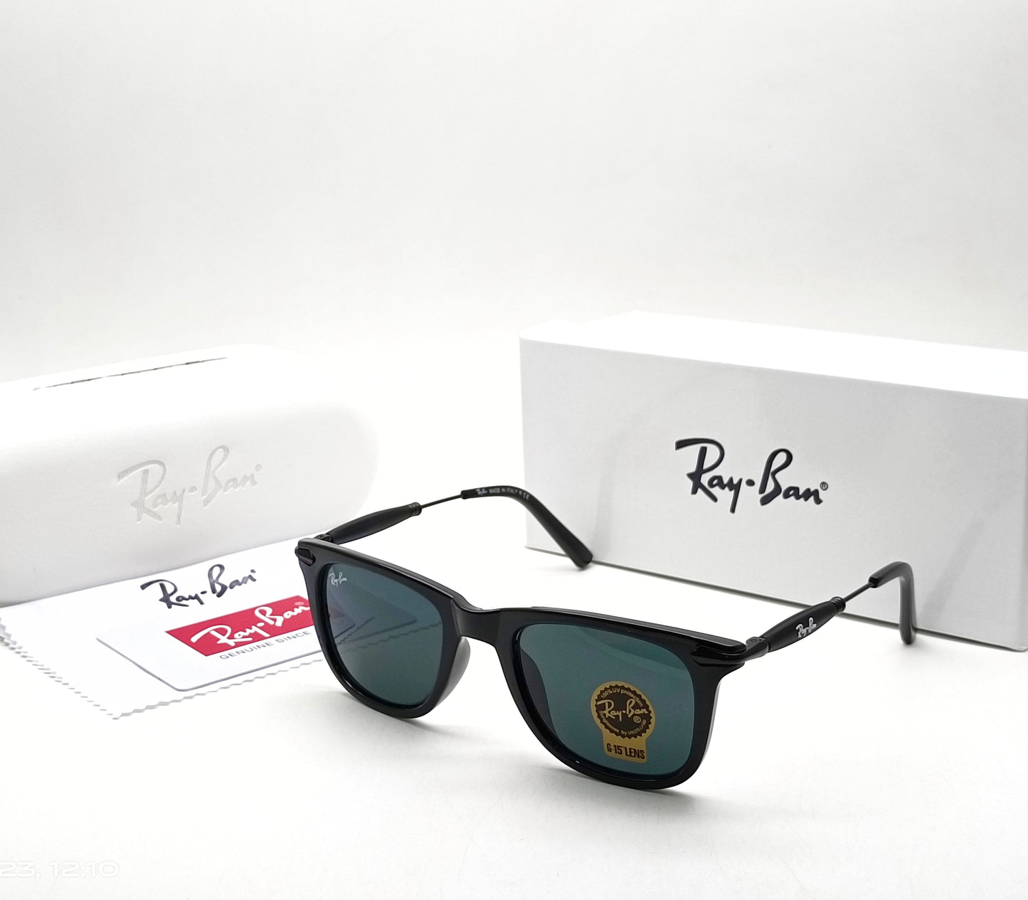 RAY-BAN Black & Black 2148 Square Metal Trendy Hot Favourite Wintage Sunglass For Unisex.