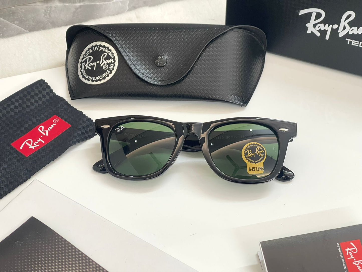 RAY-BAN New Fancy Men's Inboard Square Wayfarer Trendy Hot Favourite Wintage Sunglass For Unisex.