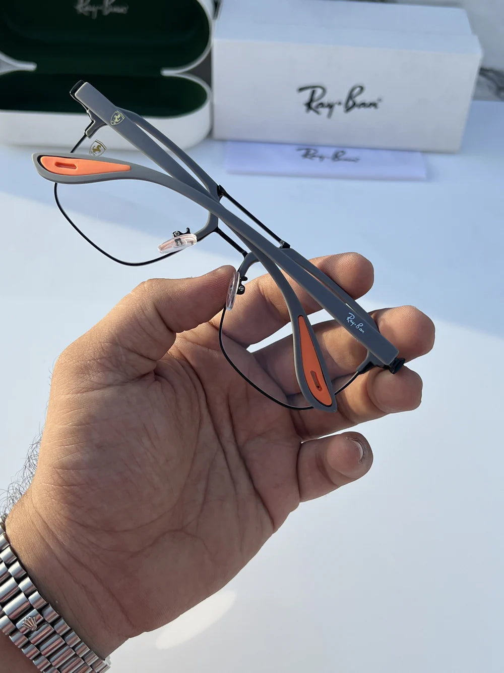 Latest Fancy All Season Special Ray Ban RB Aviator Trending Hot Favorite Fashionable Sunglass For Unisex.