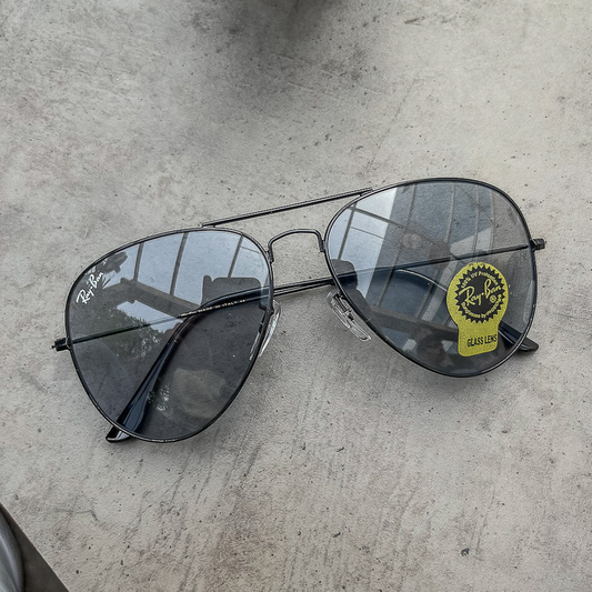 RAY-BAN Black & Black 3026 Aviator Causal Latest Sunglass For Unisex.