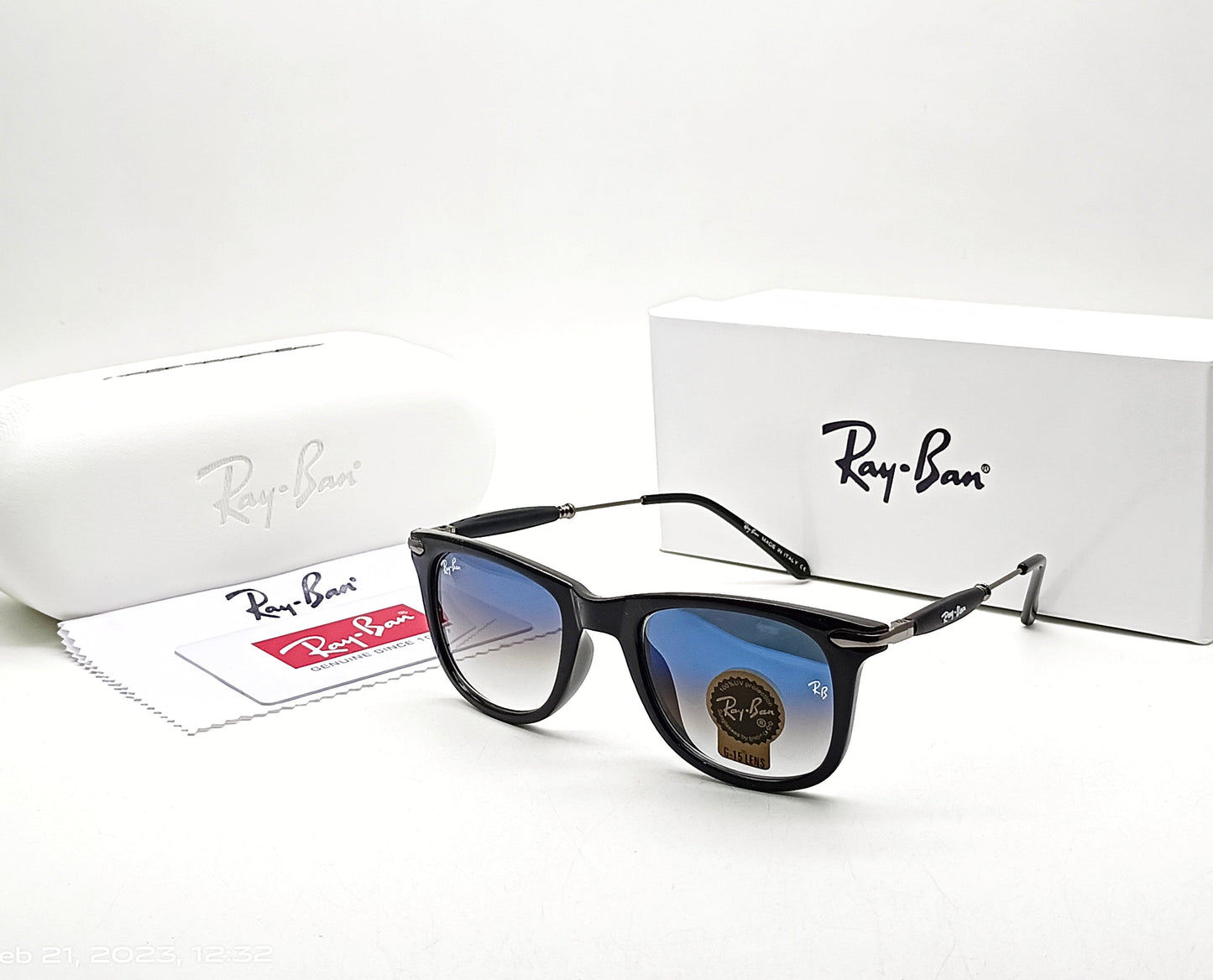 RAY-BAN New Modern Stylish Addition Shaded Blue Shade & Gold 2148 Square Sunglass For Unisex