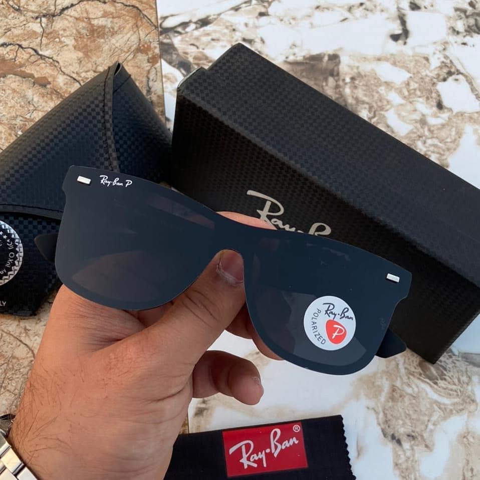 RAY-BAN Black & Black 4487 Square Metal Alluminium FrameTrendy Hot Favourite Wintage Sunglass For Unisex.