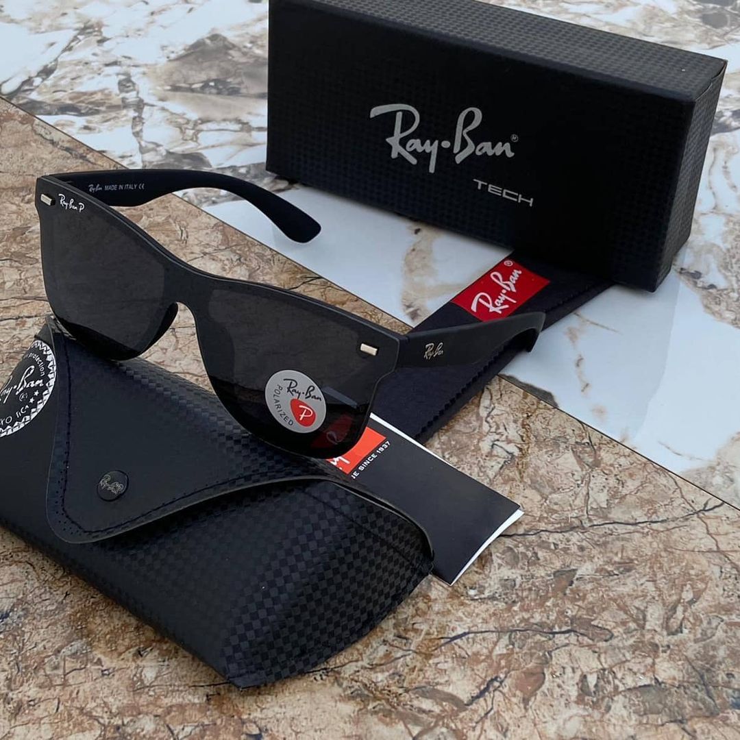 RAY-BAN Black & Black 4487 Square Metal Alluminium FrameTrendy Hot Favourite Wintage Sunglass For Unisex.