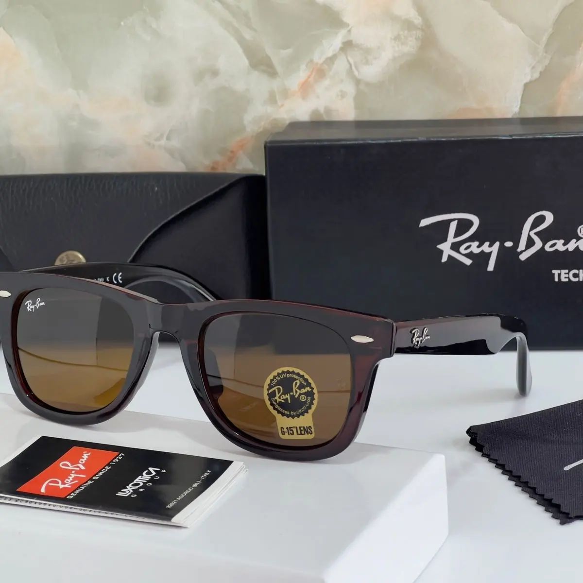 RAY-BAN New Fancy Men's Wayfarer Metal Trendy Hot Favourite Wintage Sunglass For Unisex.