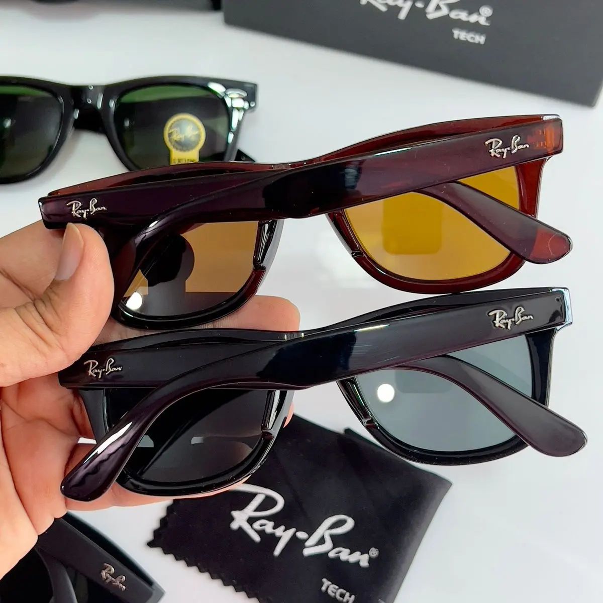 RAY-BAN New Fancy Men's Wayfarer Metal Trendy Hot Favourite Wintage Sunglass For Unisex.